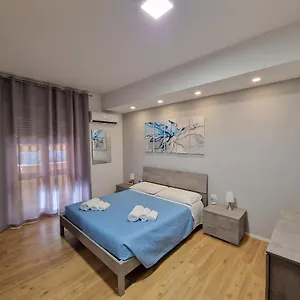 https://the-shell.hotelsalgherosardinia.com