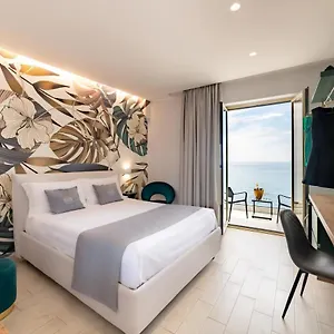 https://naxos-marina-bay-giardini-naxos.sicilyhotelsitaly.net