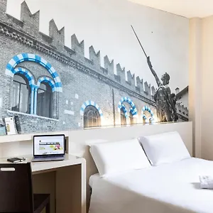 Hotel Sud, Verona